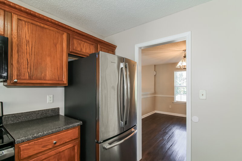 2,550/Mo, 40 Savoy Park Dr Covington, GA 30014 Kitchen View 2