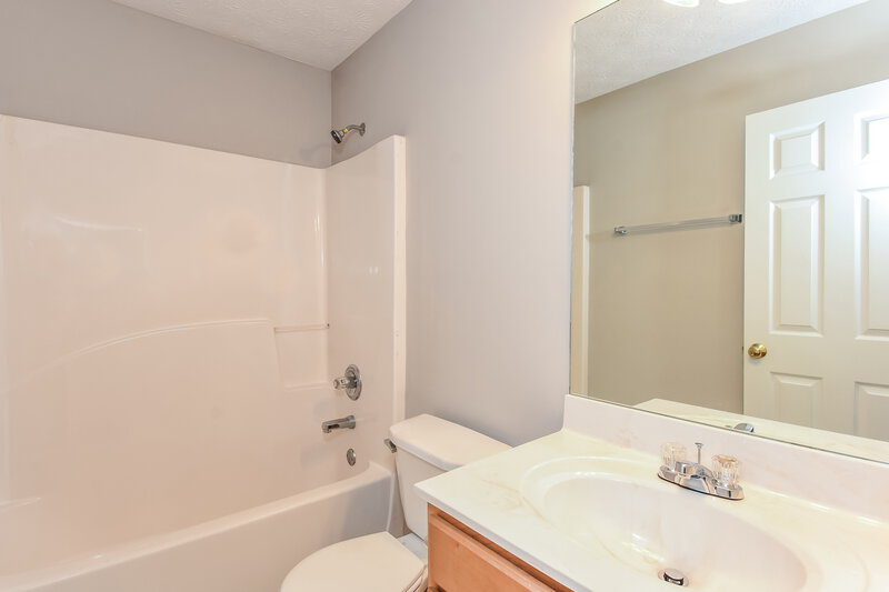 2,230/Mo, 253 Diamond Valley Pass Canton, GA 30114 Bathroom View