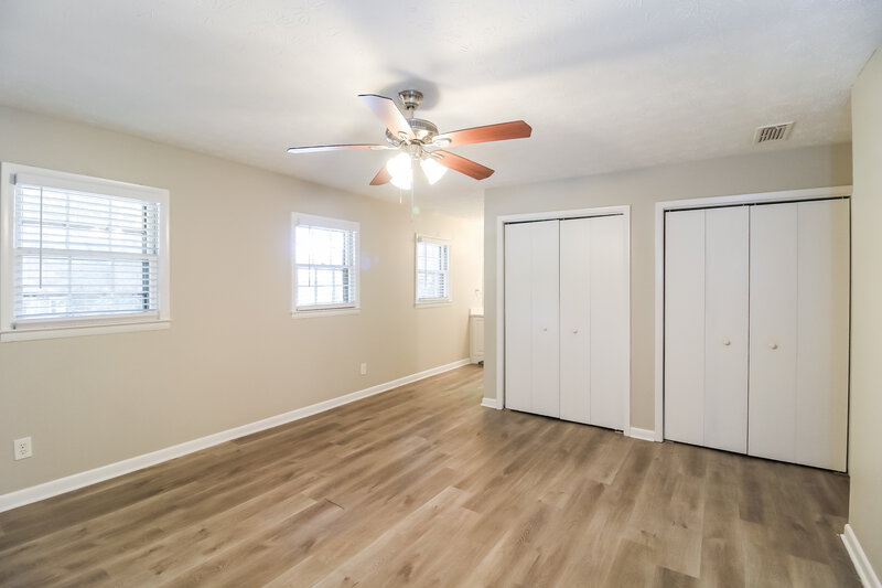 2,040/Mo, 2115 Pine Knoll Cir NE Conyers, GA 30013 Main Bedroom View 2