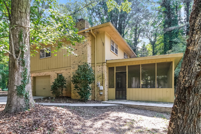 2,040/Mo, 2115 Pine Knoll Cir NE Conyers, GA 30013 Rear View 3