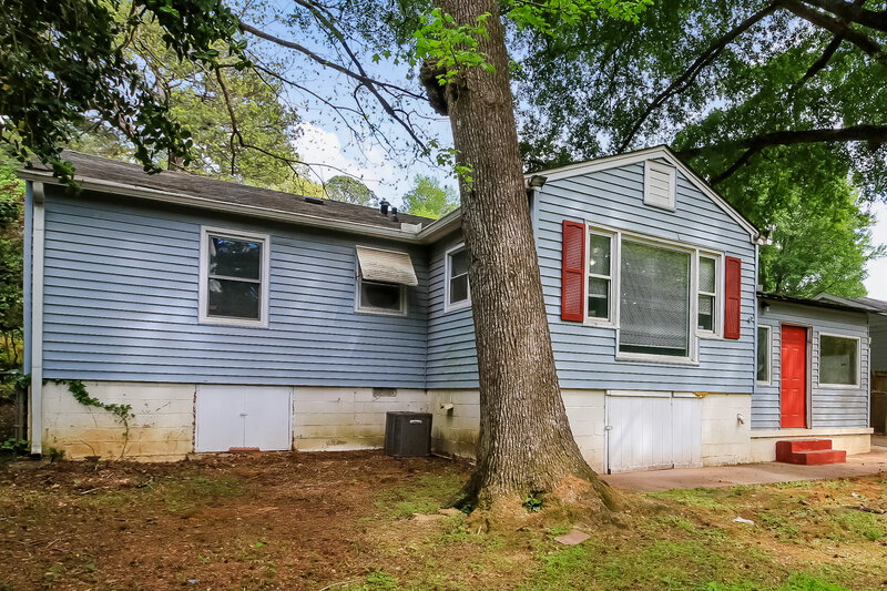 1,665/Mo, 839 Gresham Ave SE Atlanta, GA 30316 Rear View 3
