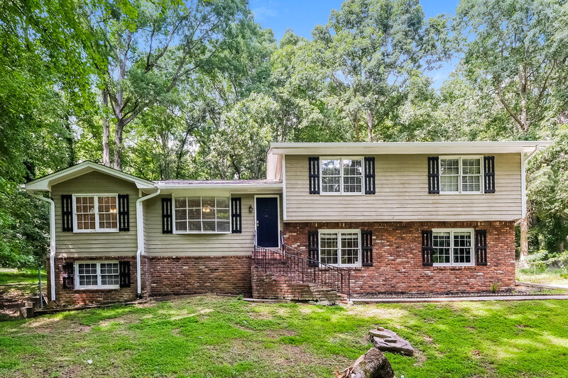 2,100/Mo, 737 Mountainbrooke Cir Stone Mountain, GA 30087 External View