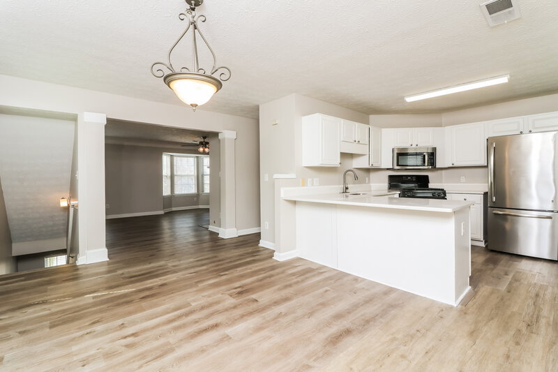 2,055/Mo, 1338 Vintage Pointe Dr Lawrenceville, GA 30044 Dining Room View 2