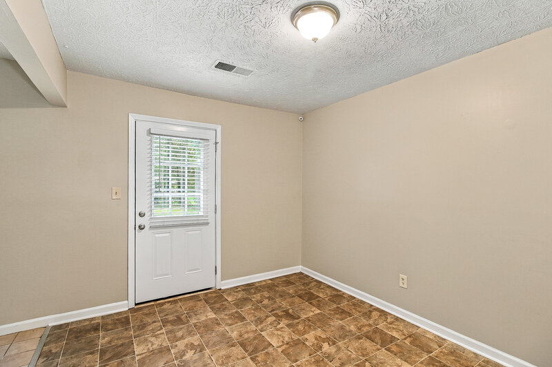 1,695/Mo, 35 Windsong Ct Stockbridge, GA 30281 Dining Room View 2