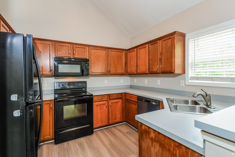 2,400/Mo, 1440 Paddocks Ct Powder Springs, GA 30127 Kitchen View