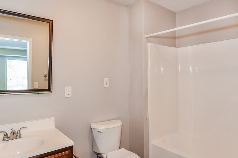 2,400/Mo, 1440 Paddocks Ct Powder Springs, GA 30127 Bathroom View