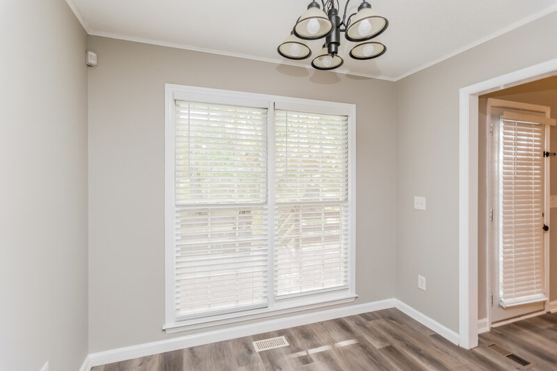 2,240/Mo, 1414 Towne Harbor Psge Woodstock, GA 30189 Dining Room View
