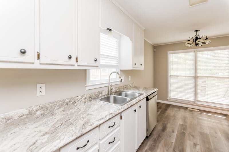2,240/Mo, 1414 Towne Harbor Psge Woodstock, GA 30189 Kitchen View