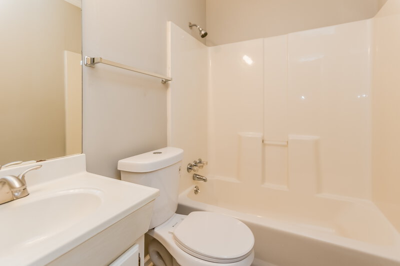 2,240/Mo, 1414 Towne Harbor Psge Woodstock, GA 30189 Bathroom View