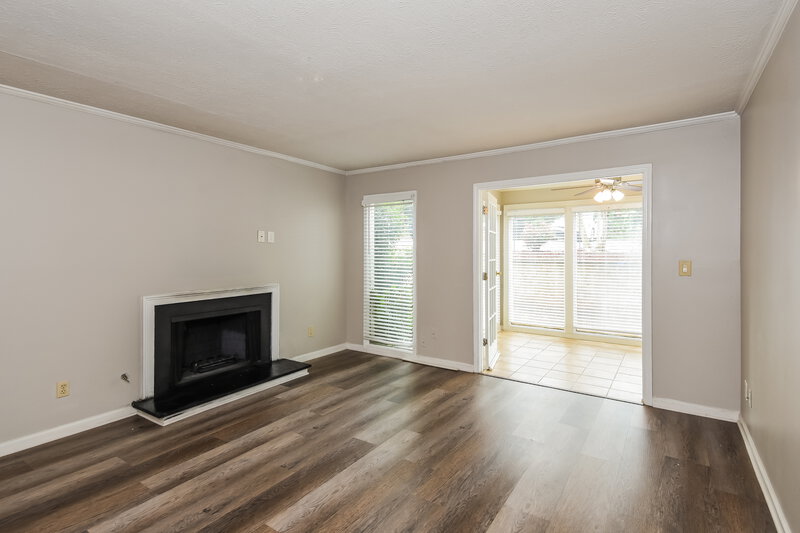 1,925/Mo, 108 Augusta Dr SE Marietta, GA 30067 Living Room View 2