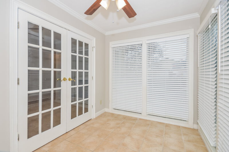 2,580/Mo, 108 Augusta Dr SE Marietta, GA 30067 Sun Room View