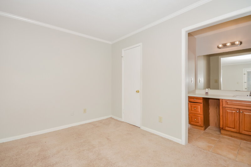 2,580/Mo, 108 Augusta Dr SE Marietta, GA 30067 Main Bedroom View 2
