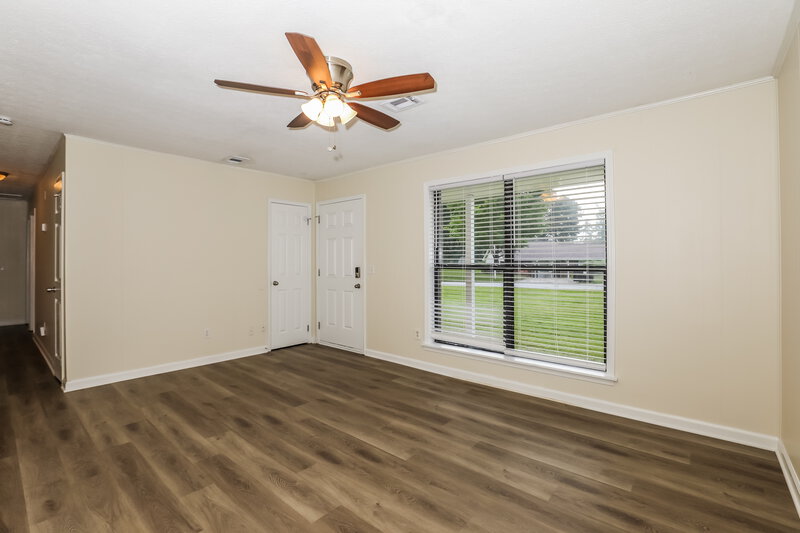 1,615/Mo, 5 Silverwood Dr Newnan, GA 30265 Living Room View