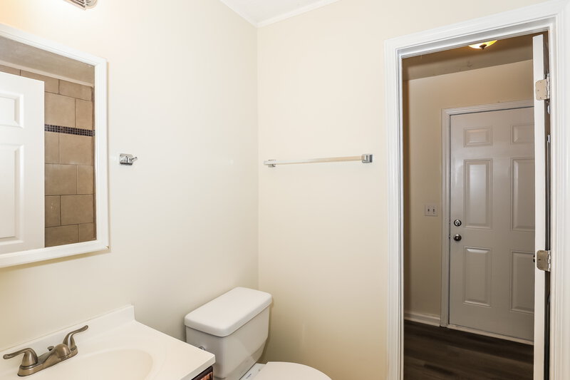 1,615/Mo, 5 Silverwood Dr Newnan, GA 30265 Bathroom View 2