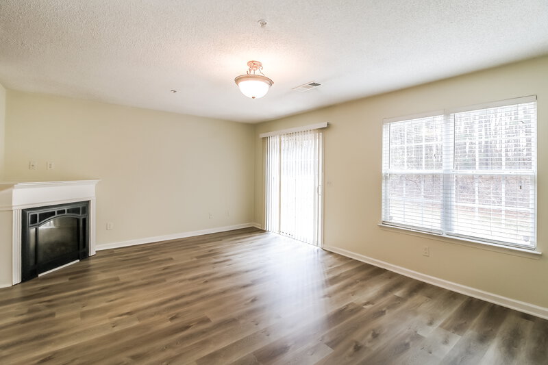 1,780/Mo, 1752 Old Dogwood Jonesboro, GA 30238 Living Room View