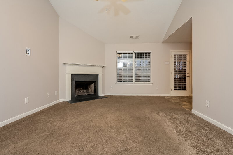 1,850/Mo, 740 Strawflower Ln Locust Grove, GA 30248 Living Room View