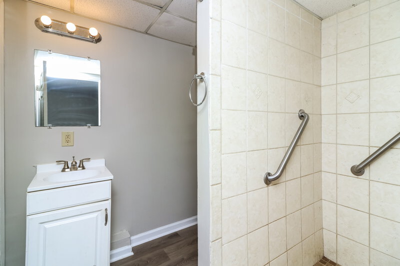 1,835/Mo, 2686 Lantern Trl Lithia Springs, GA 30122 Bathroom View 2