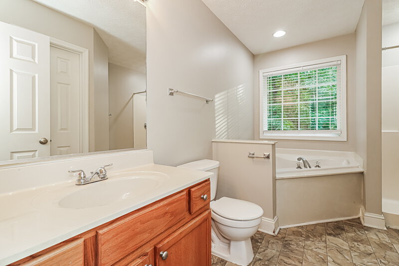 1,985/Mo, 201 Brick Mill Dr Canton, GA 30115 Main Bathroom View