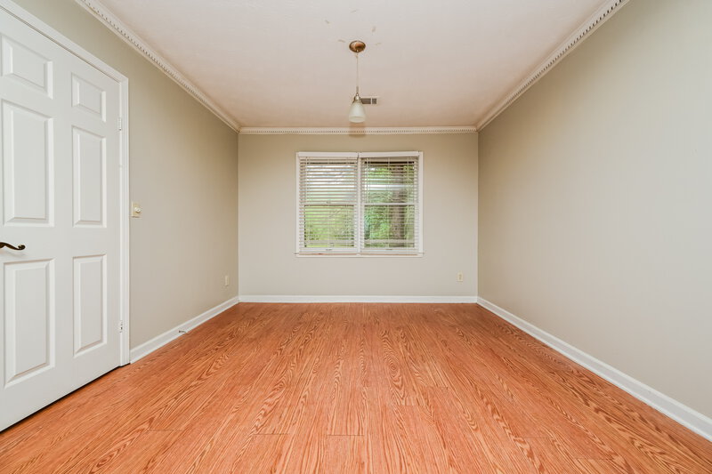 2,020/Mo, 564 Clubhouse Dr SE Conyers, GA 30094 Living Room View 2