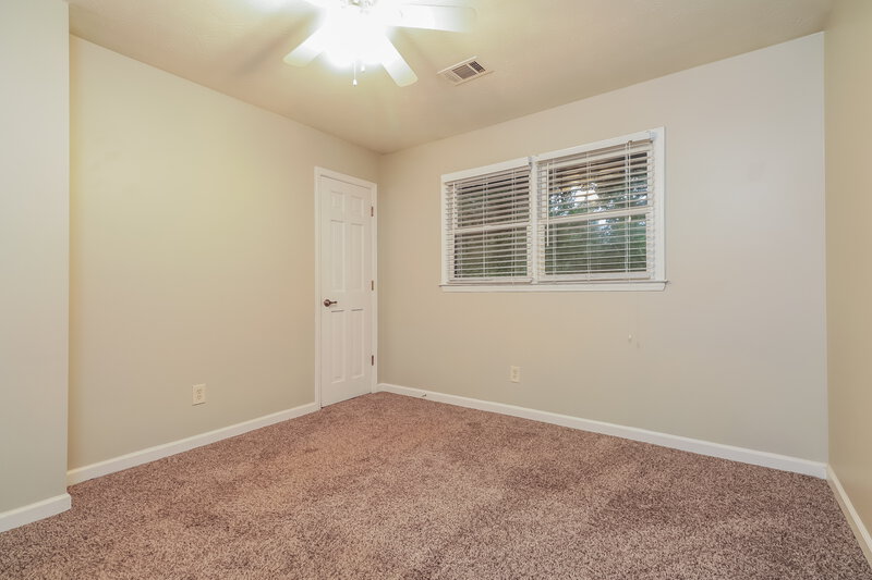 2,060/Mo, 564 Clubhouse Dr SE Conyers, GA 30094 Bedroom View