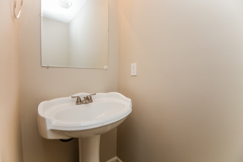 3,330/Mo, 2003 Reflective Waters Rd Villa Rica, GA 30180 Powder Room View