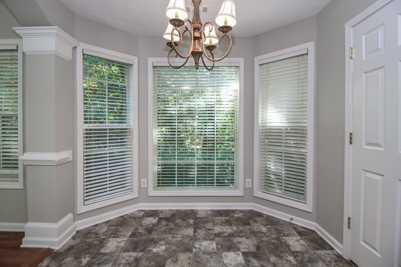 2,100/Mo, 35 Goldfinch Dr Covington, GA 30016 Dining Area View