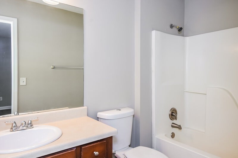 1,780/Mo, 1003 Mission Rd SW Cartersville, GA 30120 Main Bathroom View
