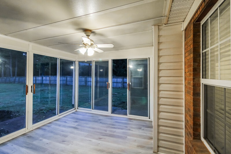 1,940/Mo, 490 Brook Hollow Dr McDonough, GA 30252 Sun Room View