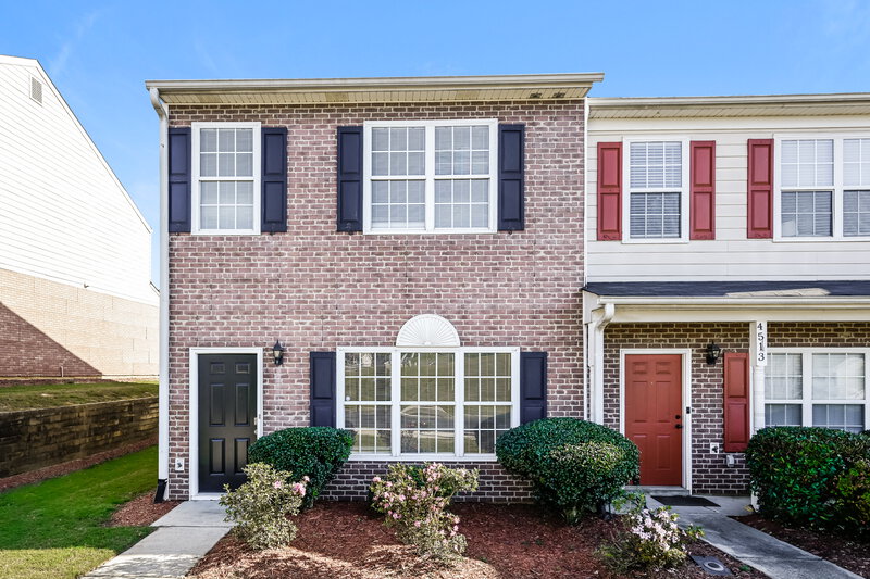 2,450/Mo, 4511 Heritage Pkwy Atlanta, GA 30349 External View