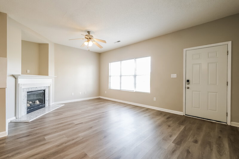 1,710/Mo, 4511 Heritage Pkwy Atlanta, GA 30349 Living Room View