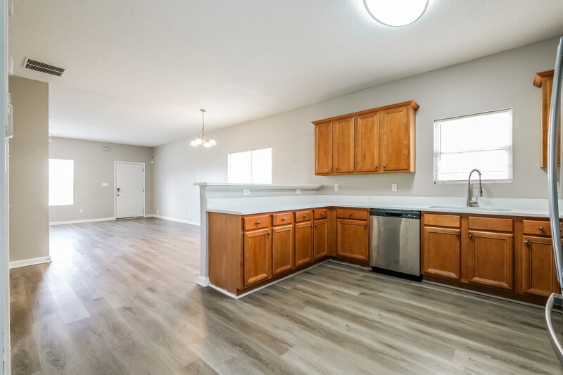 1,710/Mo, 4511 Heritage Pkwy Atlanta, GA 30349 Kitchen View
