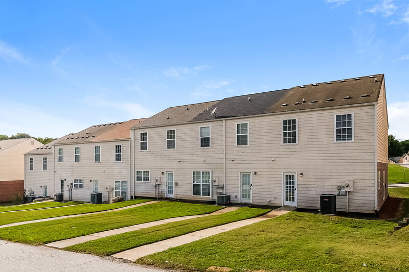 1,710/Mo, 4511 Heritage Pkwy Atlanta, GA 30349 Rear View