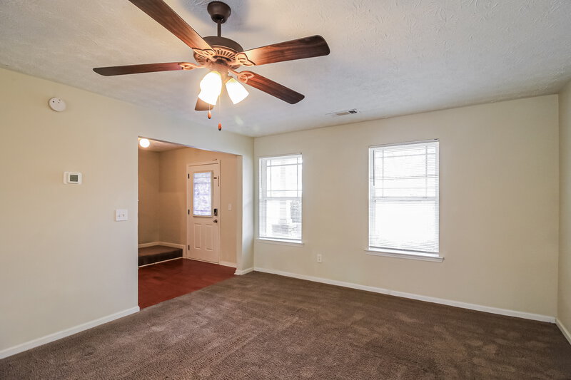 2,010/Mo, 100 Wexford Way Covington, GA 30014 Living Room View 2