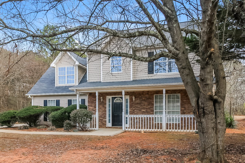 2,130/Mo, 4588 Bouldercrest Rd Ellenwood, GA 30294 Front View