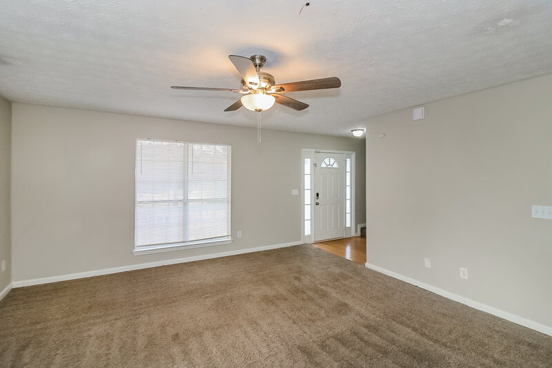 2,130/Mo, 4588 Bouldercrest Rd Ellenwood, GA 30294 Living Room View