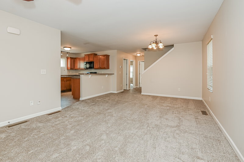 1,755/Mo, 94 Hood Park Dr Jasper, GA 30143 Living Room View 2