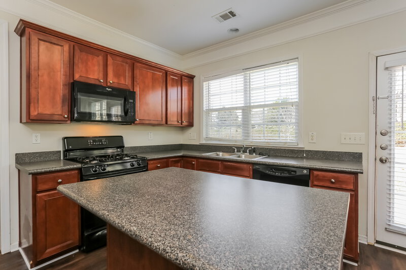 2,735/Mo, 3249 Telford Ter SW Atlanta, GA 30331 Kitchen View