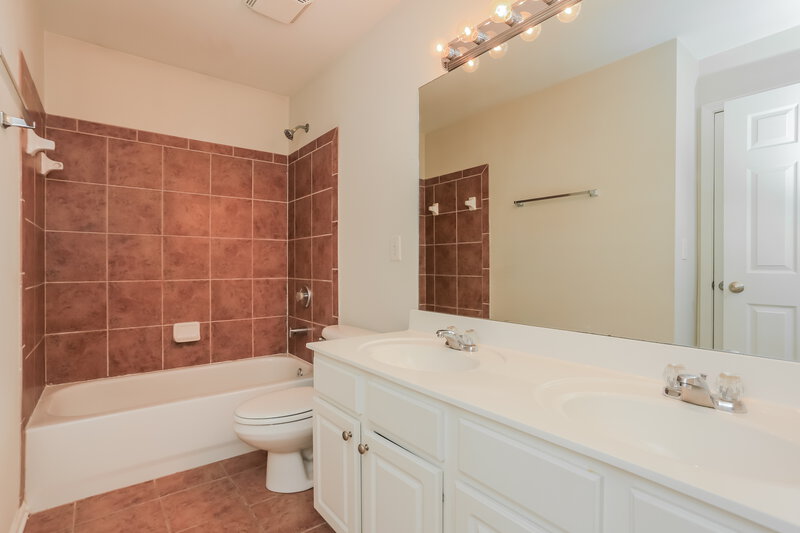 2,735/Mo, 3249 Telford Ter SW Atlanta, GA 30331 Bathroom View