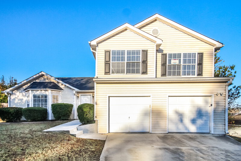 2,005/Mo, 2397 Benson Rdg Lithonia, GA 30058 External View