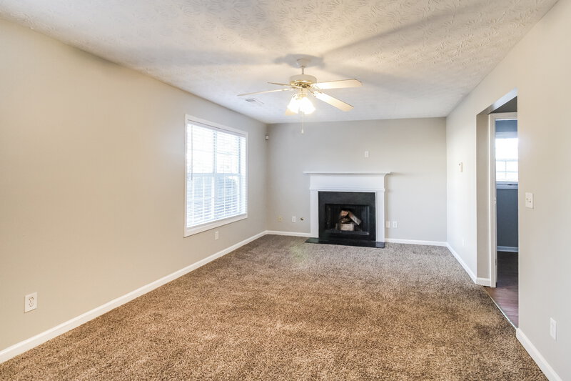 2,005/Mo, 2397 Benson Rdg Lithonia, GA 30058 Living Room View