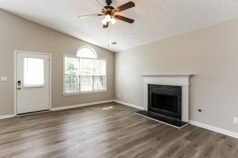 1,745/Mo, 3466 Ashley Ct Rex, GA 30273 Living Room View