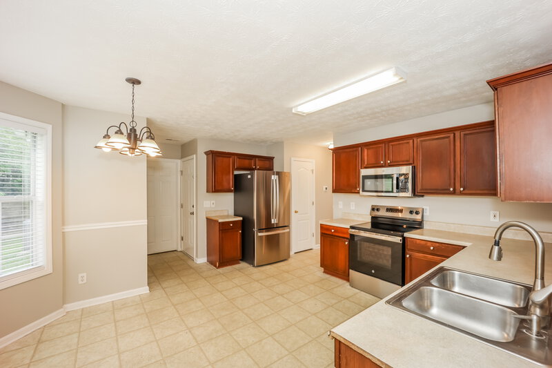 2,220/Mo, 2141 Silva Ct Conley, GA 30288 Kitchen View