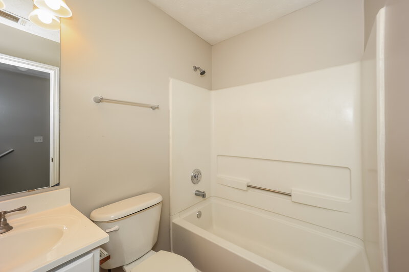 2,220/Mo, 2141 Silva Ct Conley, GA 30288 Bathroom View