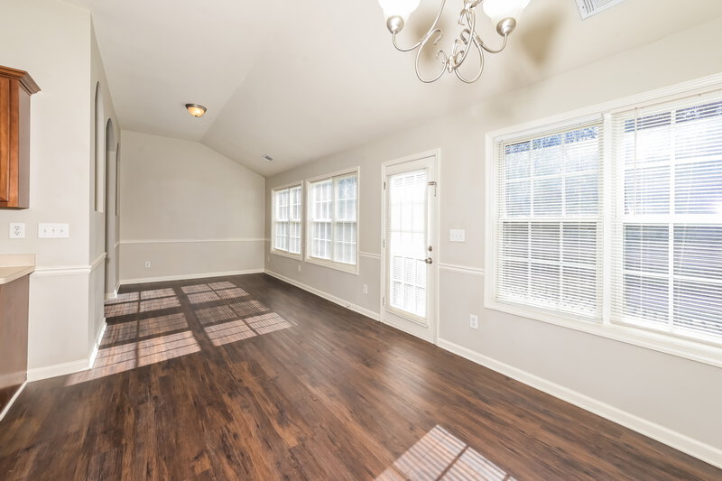 1,915/Mo, 44 Creek View Ct Hoschton, GA 30548 Breakfast Nook View