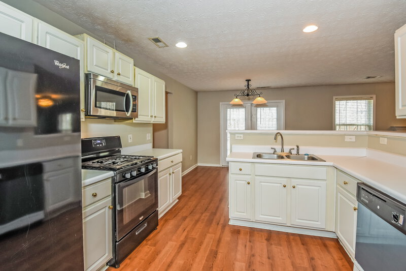 0/Mo, 2779 Evanston Ct Dacula, GA 30019 Kitchen View