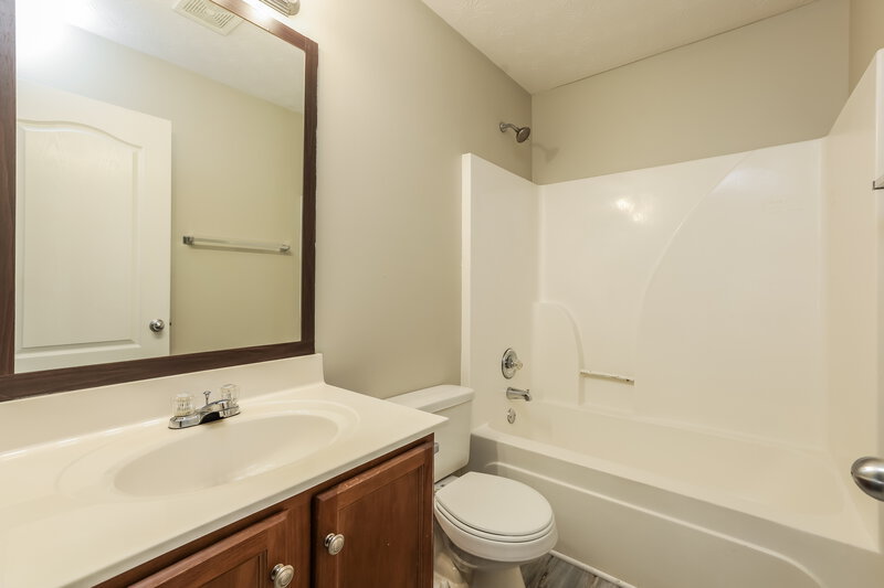1,860/Mo, 4203 Baler Dr Douglasville, GA 30135 Bathroom View