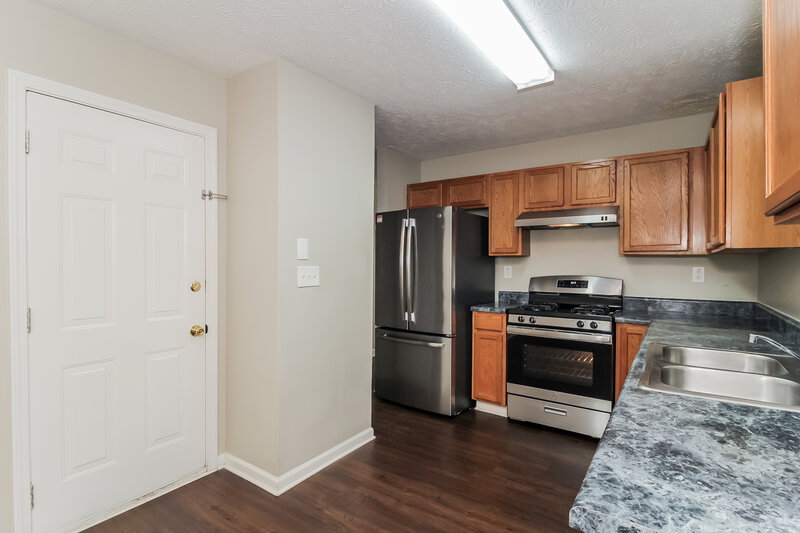 3,320/Mo, 2320 Kissing Tree Ln SE Smyrna, GA 30080 Kitchen View