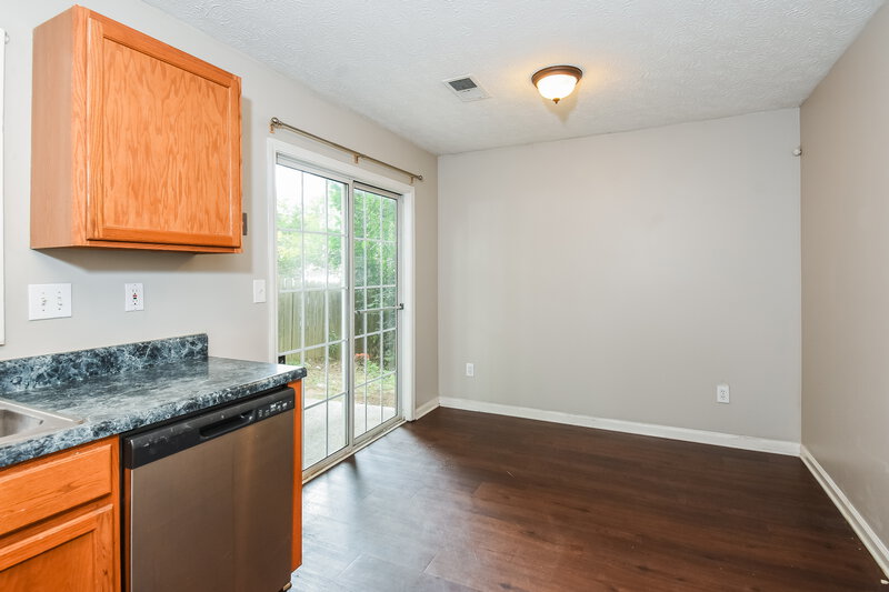 2,280/Mo, 2320 Kissing Tree Ln SE Smyrna, GA 30080 Kitchen View