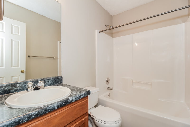 3,320/Mo, 2320 Kissing Tree Ln SE Smyrna, GA 30080 Bathroom View