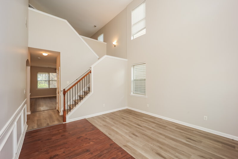 2,370/Mo, 4401 Comfort Trl Union City, GA 30291 Living Room View